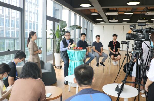 李德紘院士及WebVision圖像分類競賽佳都科技獲獎(jiǎng)團(tuán)隊(duì)分享現(xiàn)場