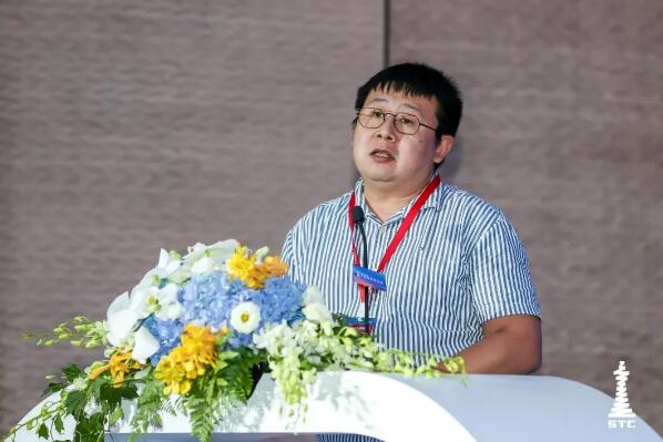 佳都科技智能軌道交通事業(yè)群產(chǎn)品事業(yè)部副總經(jīng)理劉志宏作演講