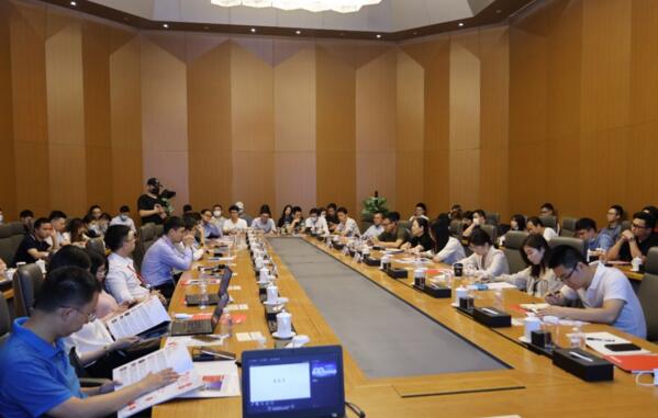 座談會現(xiàn)場虛無坐席