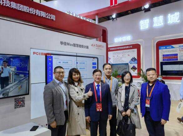 領(lǐng)導(dǎo)陪同參觀