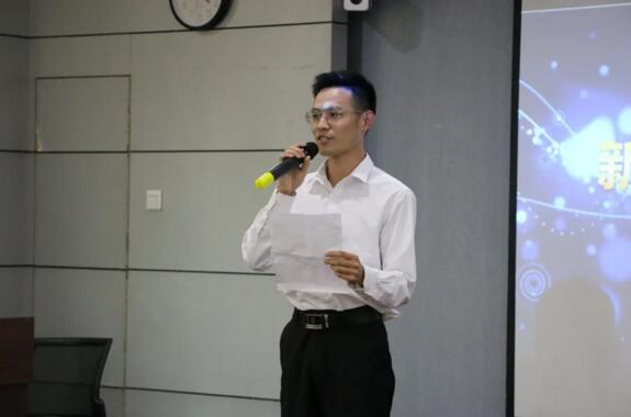 學員代表金亮發(fā)言