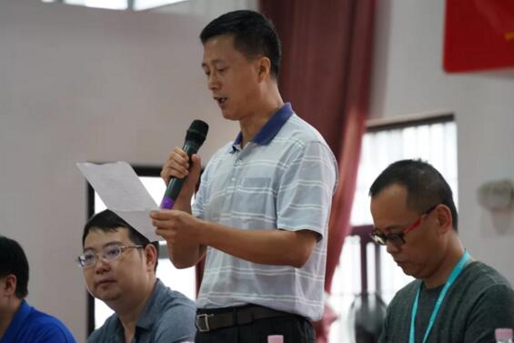 裁判員及運(yùn)動員代表宣誓