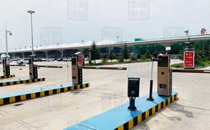 內(nèi)蒙古呼倫貝爾機(jī)場車牌識別案例 - 中出網(wǎng)-智能出入口與停車充電門戶