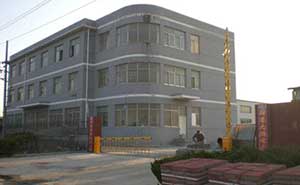 百園新型材料道閘案例 - 中出網-智能出入口與停車充電門戶