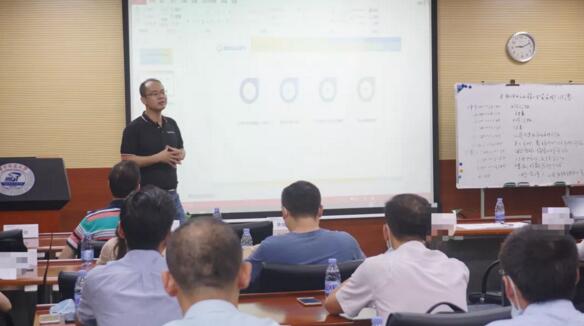 芊熠智能總經(jīng)理江偉先生