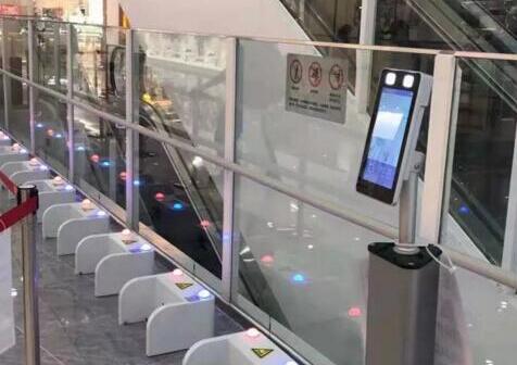 租借新體驗(yàn)，芊熠動態(tài)人臉識別終端讓帶娃出行無“負(fù)擔(dān)”