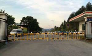 東莞東城桑園萬寶至電動道閘案例