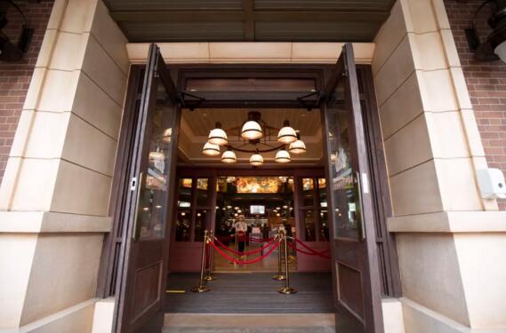 亞薩合萊SW200重型自動(dòng)平開(kāi)門(mén)