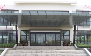 威海天沐自動(dòng)門案例 - 中出網(wǎng)-智能出入口與停車充電門戶