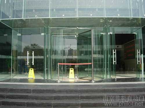 水晶旋轉(zhuǎn)門(mén)