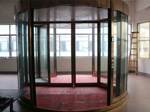 二翼旋轉(zhuǎn)門