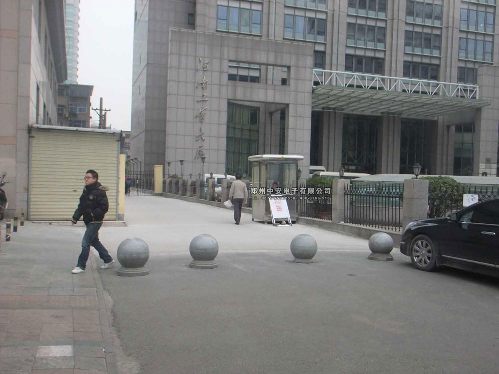 河南工會大廈崗?fù)すこ贪咐?- 中出網(wǎng)-智能出入口與停車充電門戶