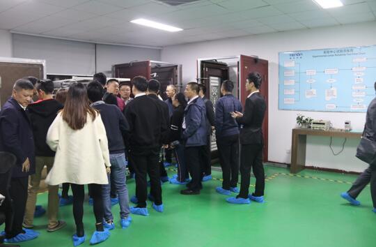 亞太天能指紋鎖實驗室