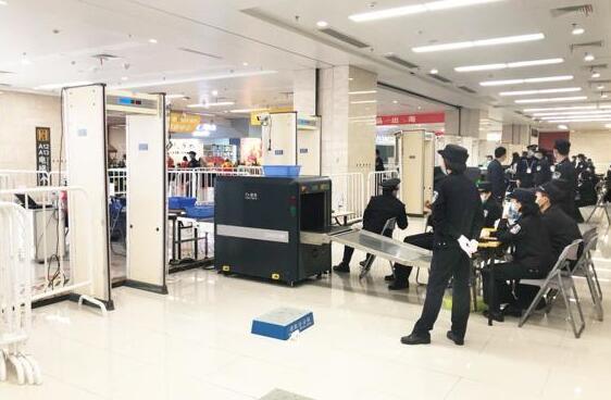 同方威視多套先進(jìn)設(shè)備齊亮相