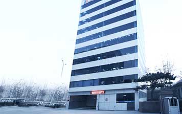 轎廂垂直升降車庫(kù)