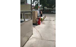 華巖商業(yè)廣場(chǎng)道閘案例 - 中出網(wǎng)-智能出入口與停車充電門戶