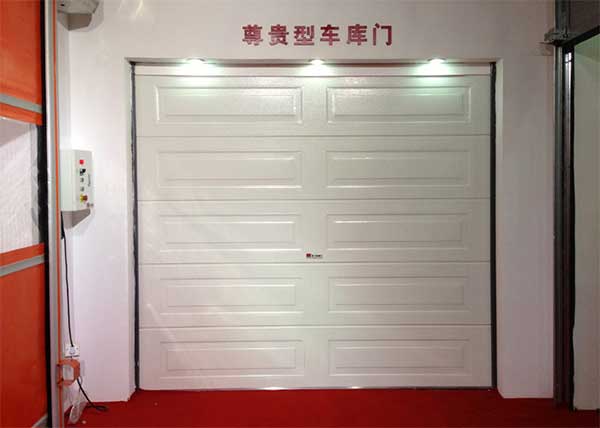 防夾手翻板車(chē)庫(kù)門(mén)