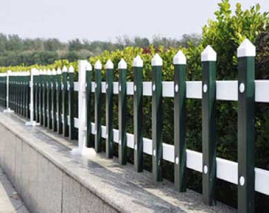 PVC草坪護(hù)欄