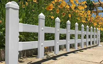 PVC草坪護(hù)欄