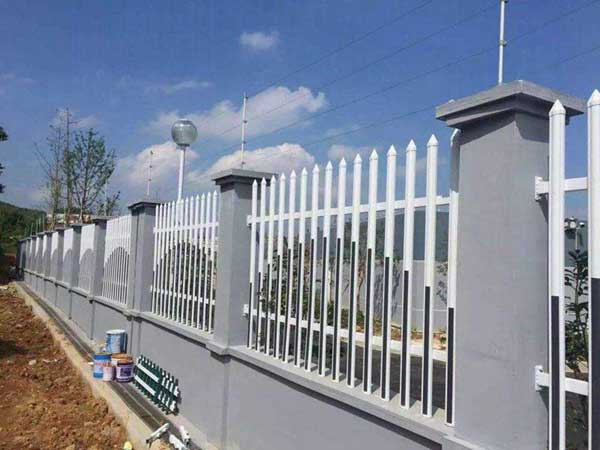 PVC圍墻護(hù)欄