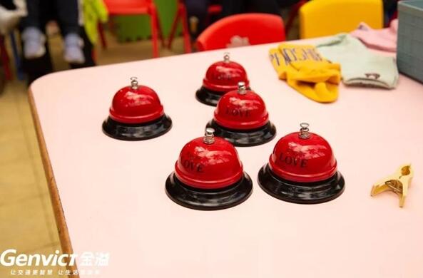 金溢公益行之關(guān)愛聽障兒童