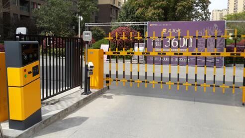 安徽省滁州市發(fā)能國(guó)際城停車場(chǎng)系統(tǒng)案例 - 中出網(wǎng)-智能出入口與停車充電門戶