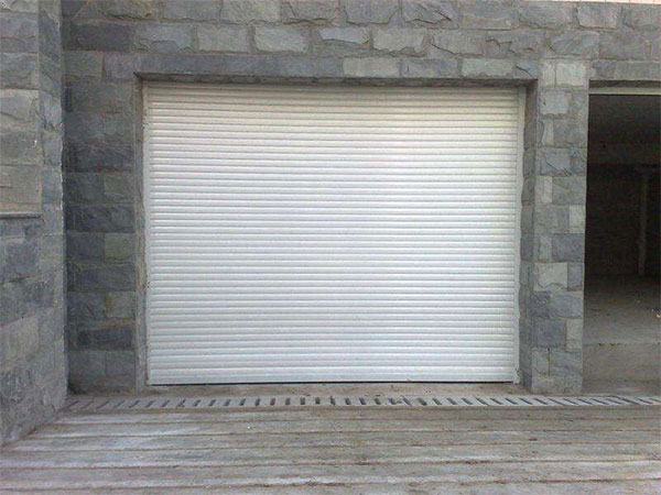 車(chē)庫(kù)門(mén)