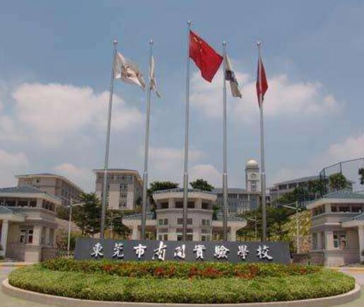 東莞出安智能電動(dòng)伸縮門彰顯東莞市南開實(shí)驗(yàn)學(xué)校不凡品味