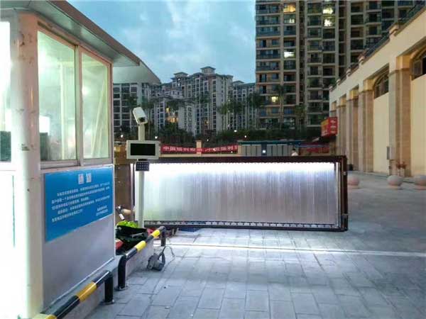 慶賀宜昌出安智能道閘進(jìn)駐宜昌星湖灣