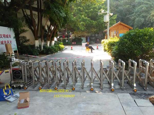 喜迎柳州出安智能電動(dòng)伸縮門進(jìn)駐柳州市馬鞍山公園