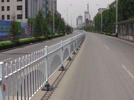 松原道路護欄城市離不開它