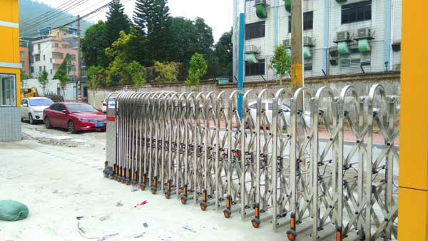 慶賀十堰出安智能電動伸縮門進(jìn)駐十堰科威機(jī)電裝備股份有限公司