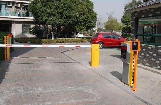 懷化車(chē)輛道閘廠家為您介紹道閘防砸功能
