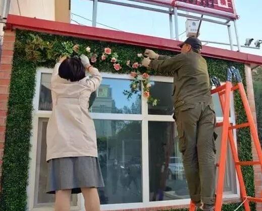 將貴港物業(yè)崗?fù)ぷ兝寺幕ǚ?>
                                </div>
                                <div   id=