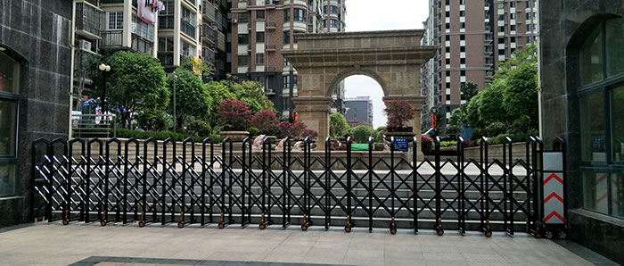 熱烈祝賀景德鎮(zhèn)出安智能電動伸縮門進(jìn)駐山水瑞園
