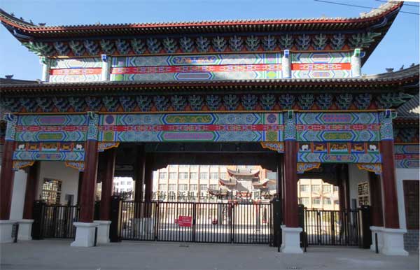 慶賀張掖出安智能懸浮門進駐張掖民樂縣第一中學